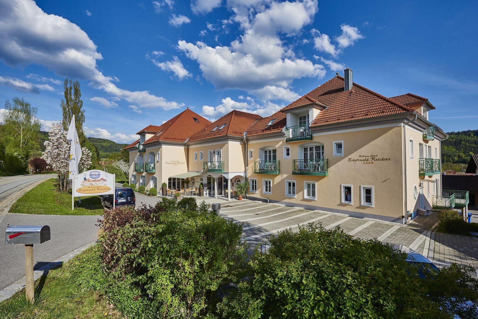 Akzent Hotel Bayerwald-Residenz Neukirchen  Eksteriør billede
