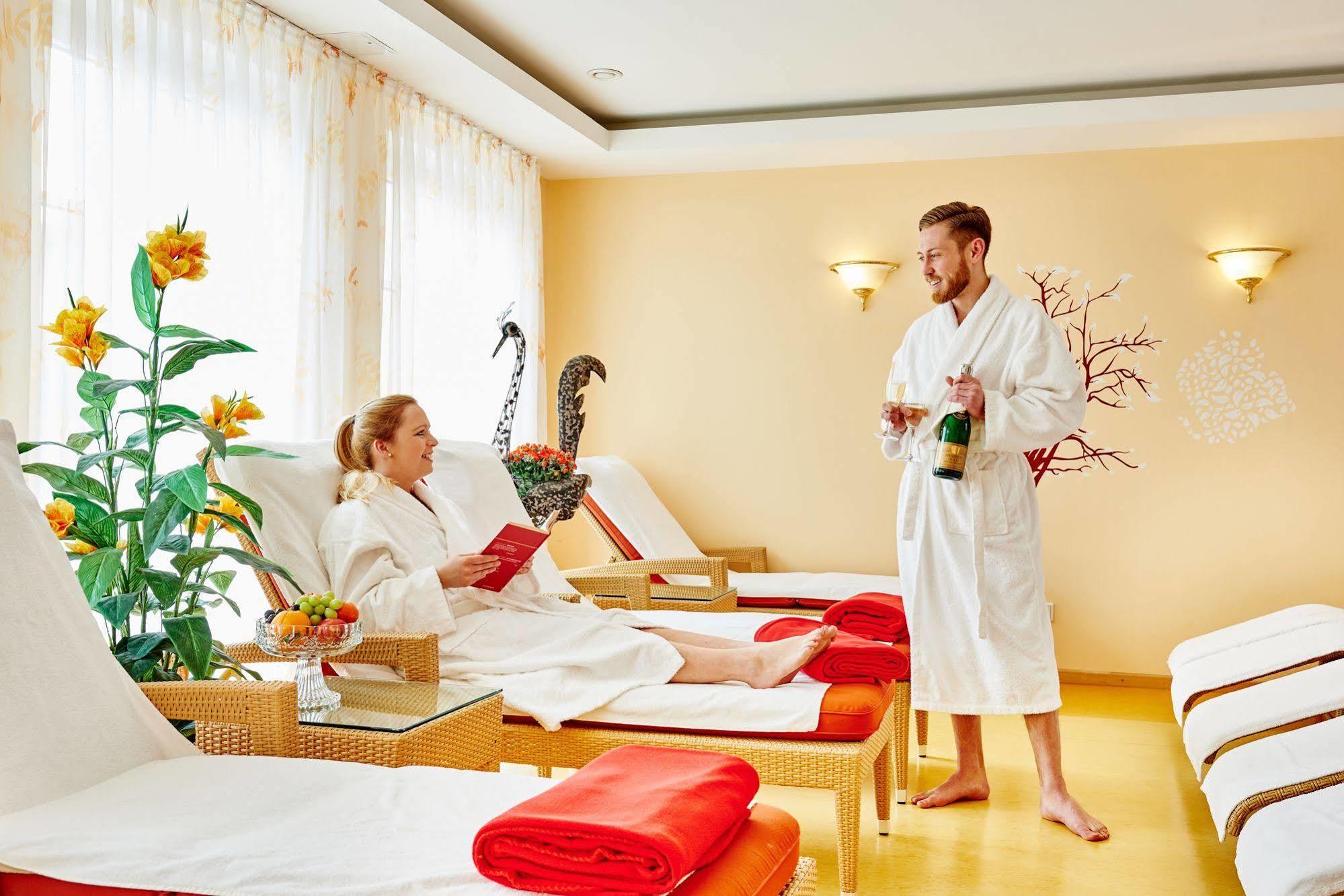 Akzent Hotel Bayerwald-Residenz Neukirchen  Eksteriør billede