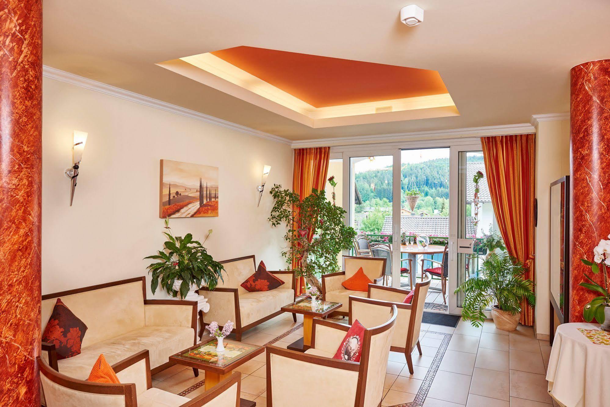 Akzent Hotel Bayerwald-Residenz Neukirchen  Eksteriør billede